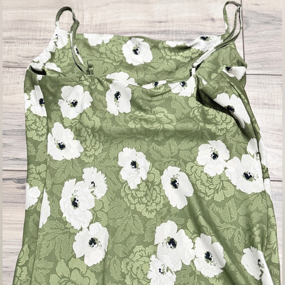 NWOT. Atnlewhi Floral Green Maxi Dress size L. - Picture 14 of 16